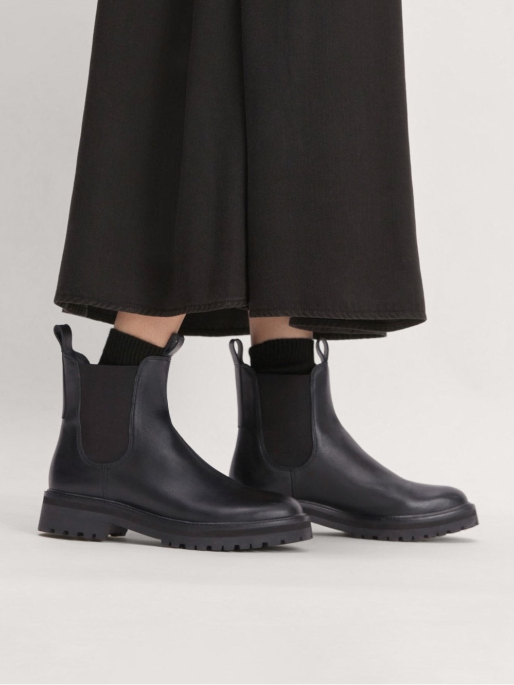 NIB Everlane The Lug Chelsea Boot - Picture 2 of 12